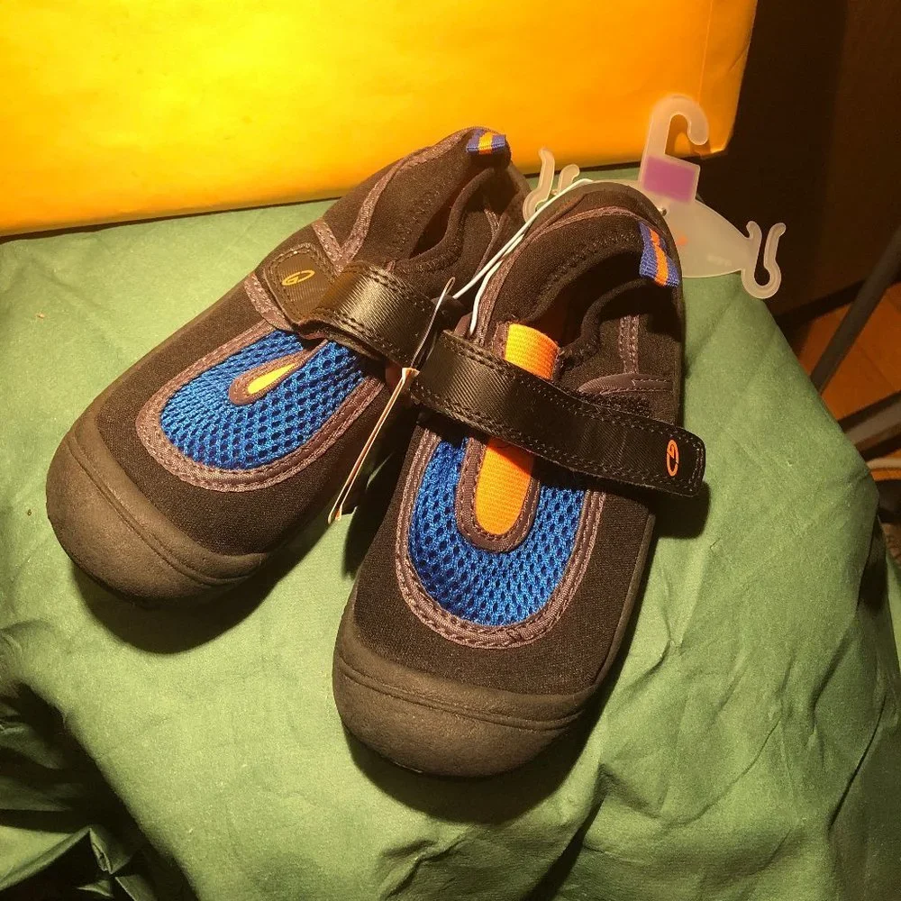 champion kids swimming shoes geo flo,  sz 11/12